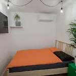 Pomodoro Rooms